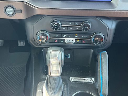 Used 2023 Ford Bronco Outer Banks AWD/4WD image 31