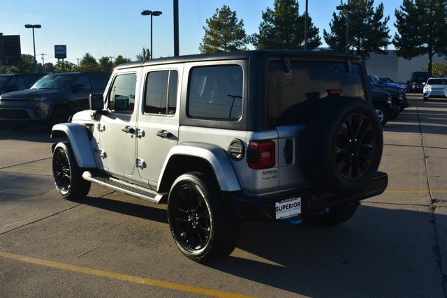 Used 2023 Jeep Wrangler Unlimited Sahara AWD/4WD image 8