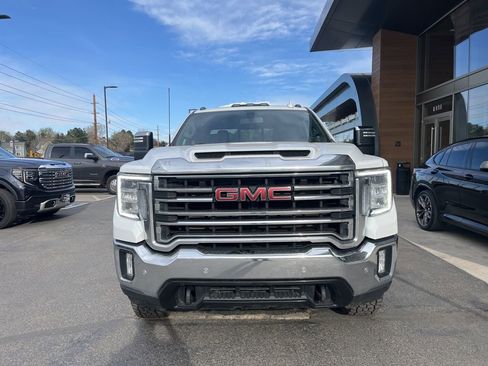 Used 2022 GMC Sierra 2500 SLT w/ SLT Convenience Package image 2