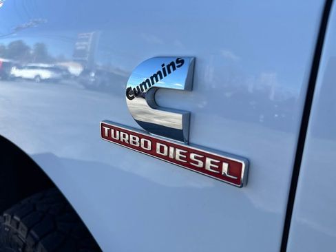 Used 2022 RAM 3500 Big Horn image 39