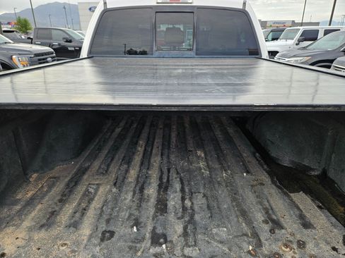 Used 2013 Ford F150 Lariat w/ Lariat Chrome Pkg AWD/4WD image 31