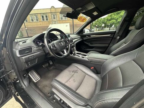 Used 2019 Honda Accord Sport image 10