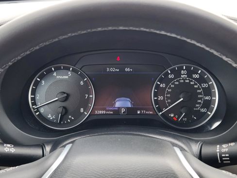Used 2023 INFINITI QX50 Luxe FWD image 10
