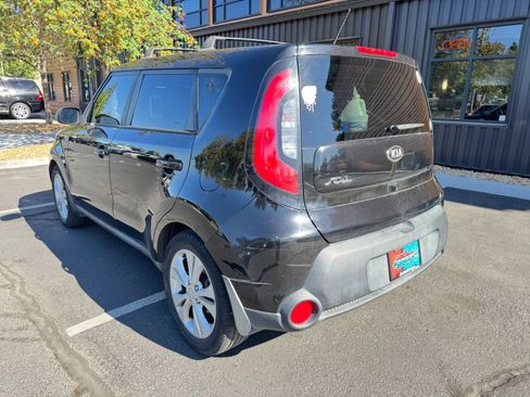 Used 2015 Kia Soul + FWD image 2