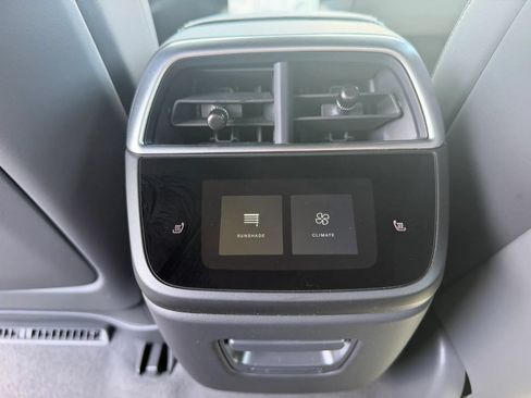 Used 2024 Lucid Air Touring AWD/4WD image 34