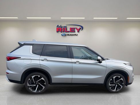 Used 2024 Mitsubishi Outlander SE AWD/4WD image 6