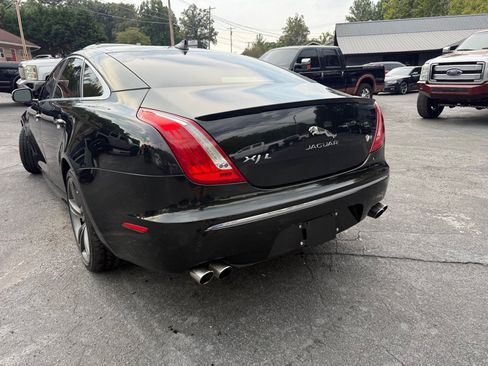 Used 2014 Jaguar XJ R LWB RWD image 34