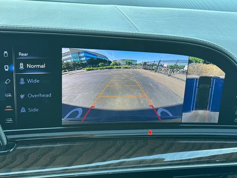 Certified 2024 Cadillac Escalade Premium Luxury Platinum AWD/4WD image 28