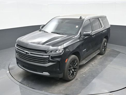 Used 2022 Chevrolet Tahoe LT w/ Luxury Package image 16
