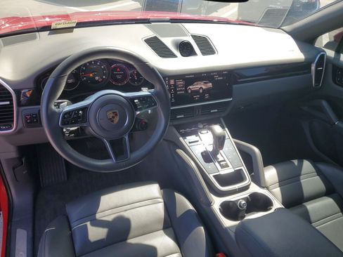 Used 2021 Porsche Cayenne Coupe w/ Premium Package AWD/4WD image 14
