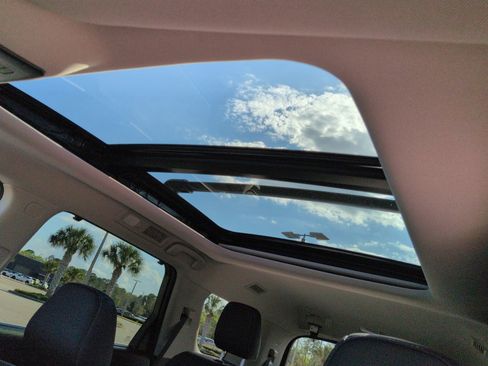 New 2026 Nissan Pathfinder SL image 23