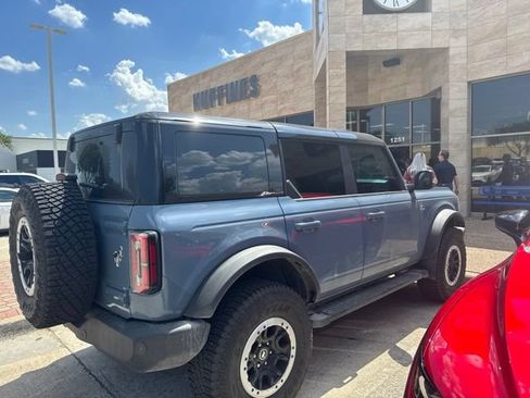Used 2024 Ford Bronco Outer Banks w/ Sasquatch Package AWD/4WD image 3