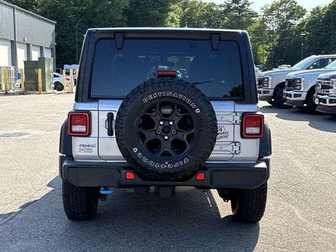 Used 2023 Jeep Wrangler Unlimited AWD/4WD image 6