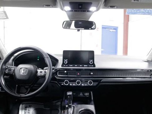 Certified 2023 Honda Civic EX image 17