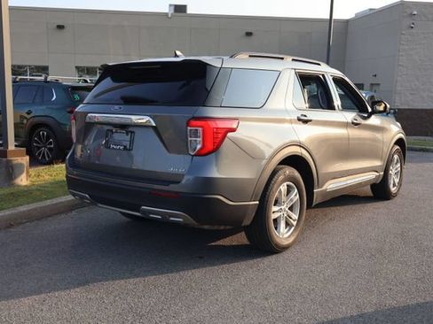 Used 2023 Ford Explorer XLT w/ Equipment Group 202A AWD/4WD image 6