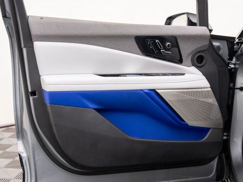 New 2026 Cadillac Optiq Luxury 1 image 15