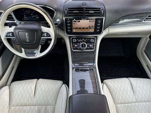 Used 2018 Lincoln Continental Black Label w/ Rear-seat Package image 15