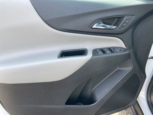 Certified 2022 Chevrolet Equinox LS w/ LS Convenience Package image 15