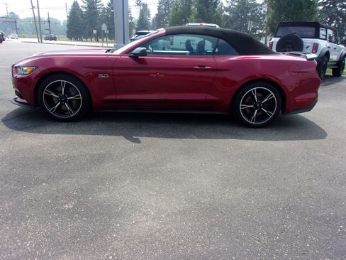 Used 2017 Ford Mustang GT Premium w/ Equipment Group 401A image 3