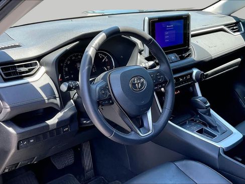 Used 2023 Toyota RAV4 XLE Premium FWD image 17