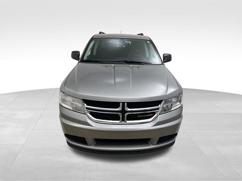 Used 2020 Dodge Journey SE w/ SE Popular Equipment Group FWD image 8