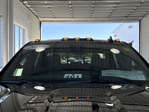 Used 2026 GMC Sierra 2500 AT4 w/ AT4 Premium Plus Package image 11