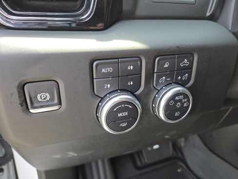 Used 2025 GMC Sierra 1500 AT4 AWD/4WD image 6