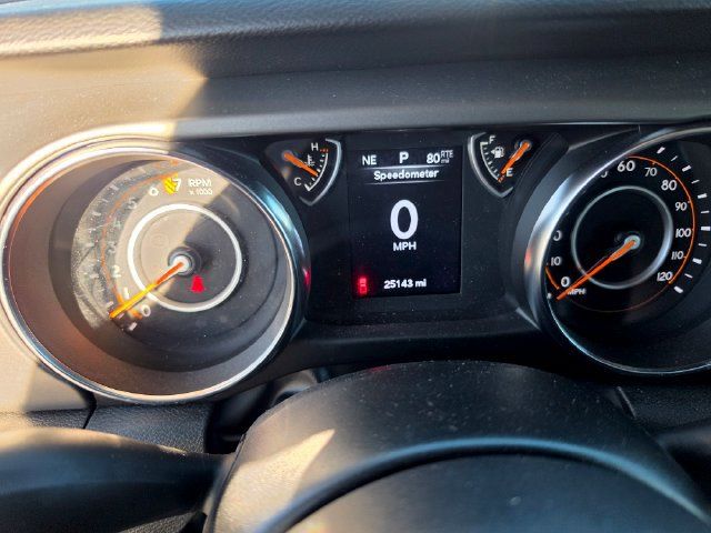 Used 2022 Jeep Gladiator Sport AWD/4WD image 15