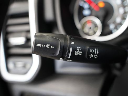 Used 2019 RAM 1500 Big Horn AWD/4WD image 14