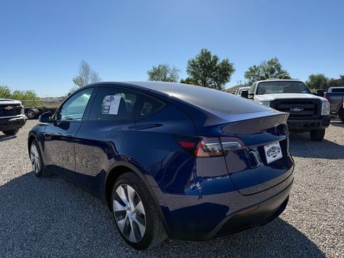 Used 2022 Tesla Model Y Long Range AWD/4WD image 7