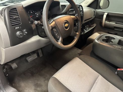 Used 2009 Chevrolet Silverado 1500 LS RWD image 9