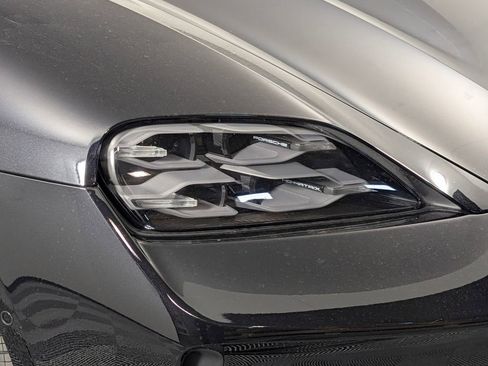 New 2026 Porsche Taycan image 15