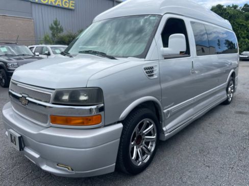 Used 2012 Chevrolet Express 2500 LT RWD image 1