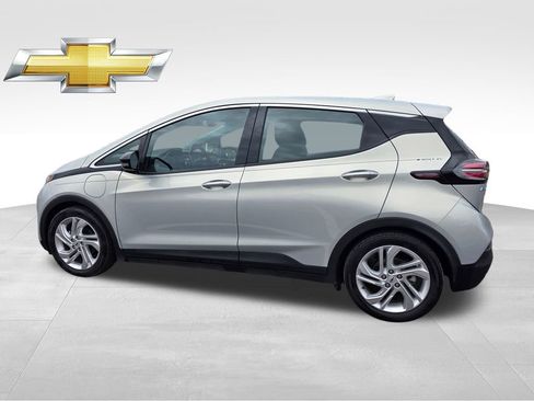 Certified 2022 Chevrolet Bolt LT image 4