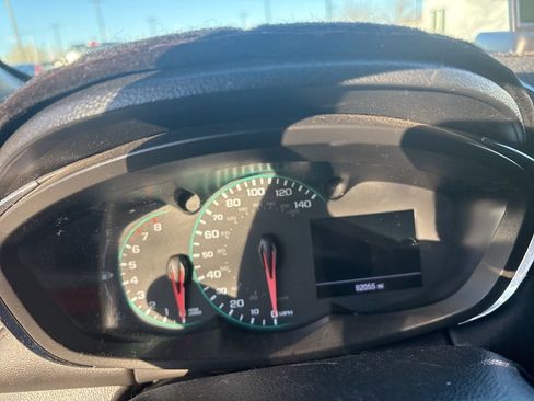 Used 2020 Chevrolet Trax LT w/ LT Convenience Package image 6