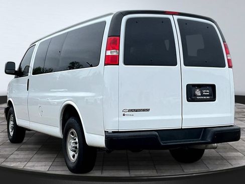 Used 2019 Chevrolet Express 2500 LS RWD image 5