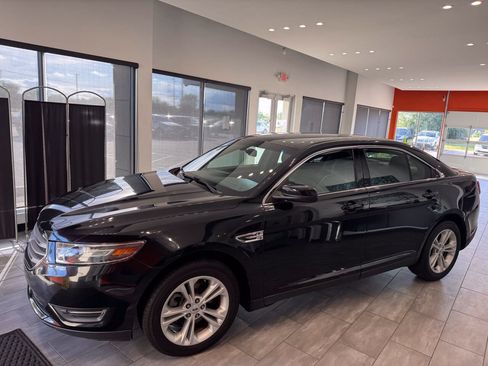 Used 2014 Ford Taurus SEL w/ Equipment Group 201A FWD image 7