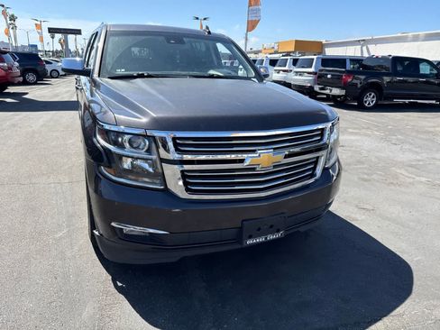Used 2017 Chevrolet Suburban Premier RWD image 5