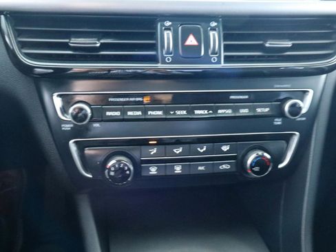 Used 2018 Kia Optima S image 21