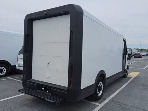 Used 2024 Chevrolet Brightdrop 600 w/ Commercial Equipment Package AWD/4WD image 44