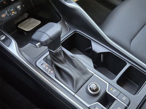 New 2026 Kia Sorento S w/ S Panoramic Sunroof Package FWD image 17