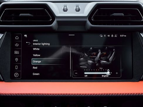 Used 2025 Lamborghini Urus SE image 77