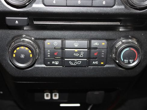 Used 2018 Ford F150 XLT w/ Equipment Group 302A Luxury AWD/4WD image 30