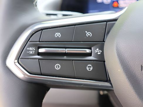 Used 2025 Chevrolet Traverse High Country w/ LPO, Floor Liner Package FWD image 23