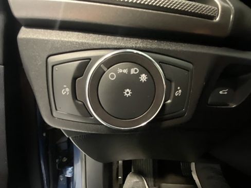 Used 2018 Ford Fusion SE w/ Fusion SE Technology Package image 36