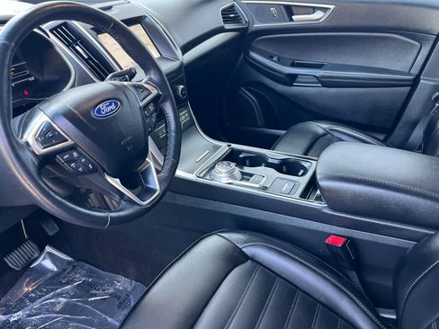 Used 2020 Ford Edge SEL w/ Convenience Package image 12