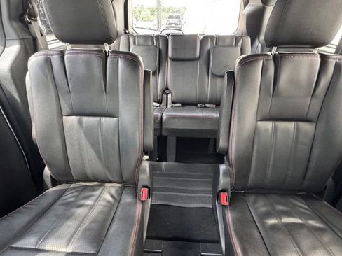 Used 2019 Dodge Grand Caravan GT FWD image 26