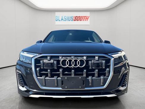 Used 2025 Audi Q7 3.0T Premium AWD/4WD image 8
