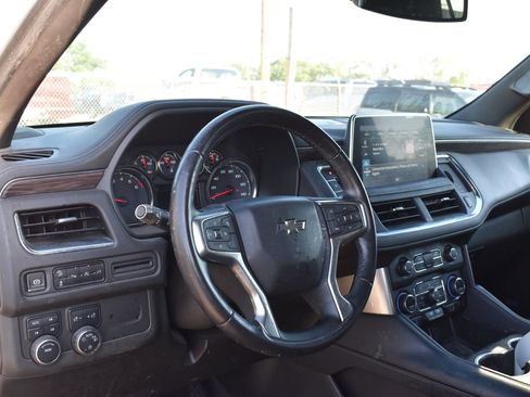 Used 2021 Chevrolet Tahoe Z71 image 11