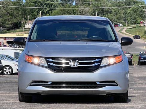 Used 2014 Honda Odyssey LX image 2
